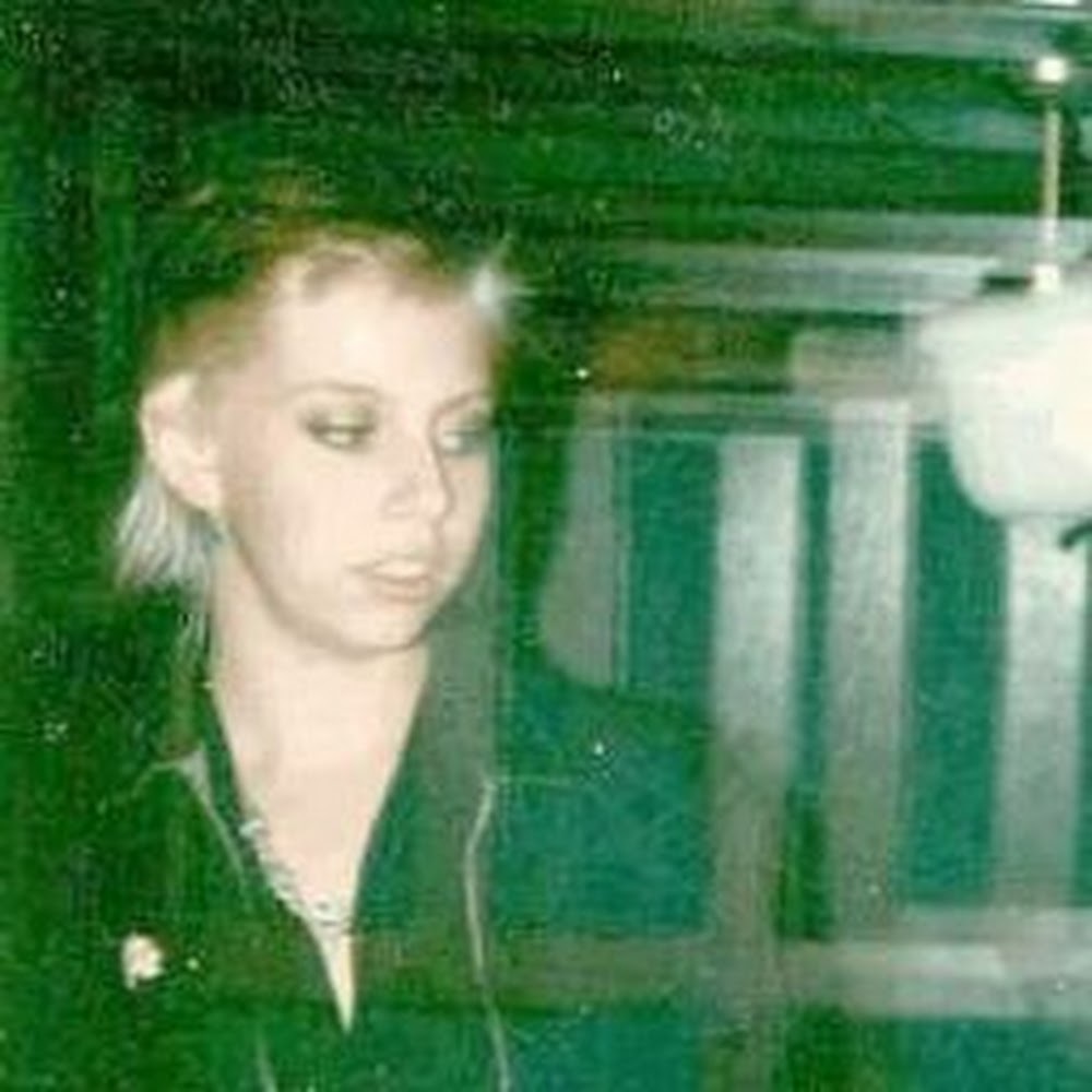 Meet your Posher, Liz